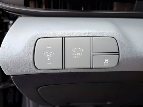 New 2026 Hyundai Elantra Limited FWD image 26