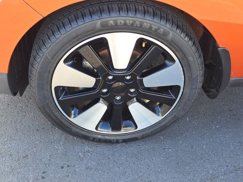 Used 2018 Kia Soul + image 12