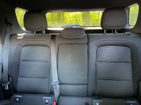 Used 2025 Chevrolet Equinox LT image 38