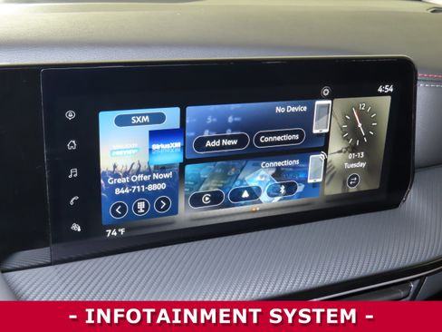 Certified 2025 Nissan Kicks SR image 16