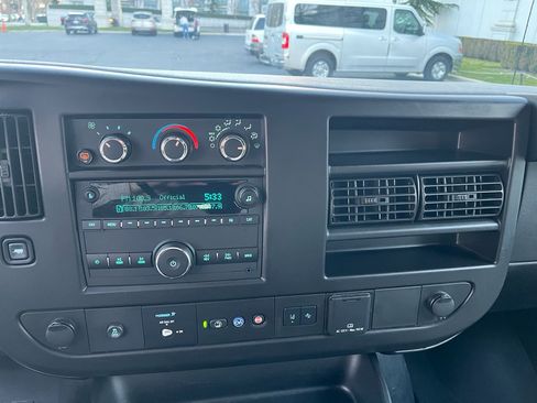 Used 2023 Chevrolet Express 3500 LT w/ LT Preferred Equipment Group image 21