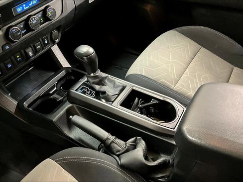 Used 2023 Toyota Tacoma TRD Sport image 18