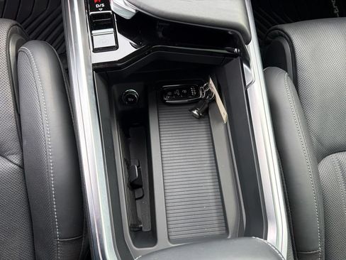 Used 2023 Audi e-tron S Prestige AWD/4WD image 21