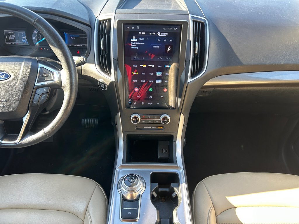 Used 2024 Ford Edge SEL AWD/4WD image 11