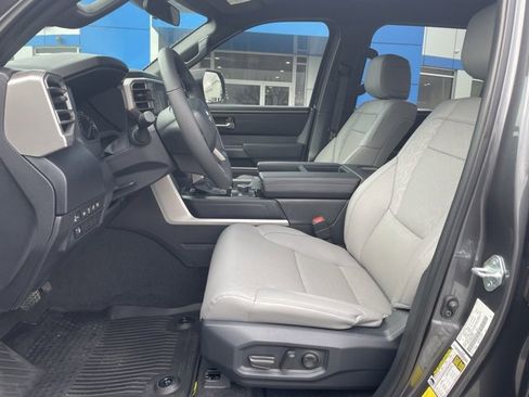 Used 2025 Toyota Tundra SR5 image 10