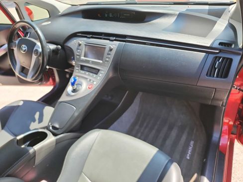 Used 2013 Toyota Prius Four FWD image 32