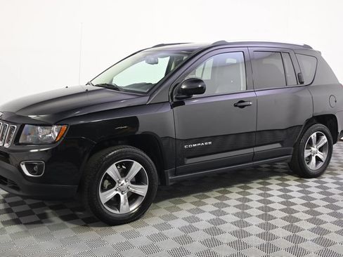 Used 2017 Jeep Compass High Altitude AWD/4WD image 2