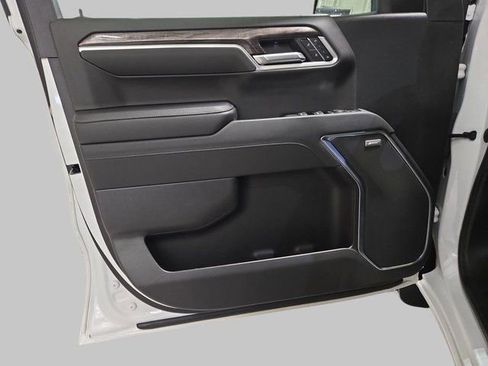 Used 2022 Chevrolet Silverado 1500 LTZ image 30