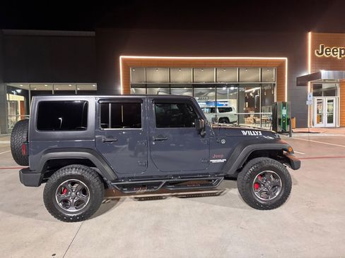 Used 2017 Jeep Wrangler Unlimited Sport image 1