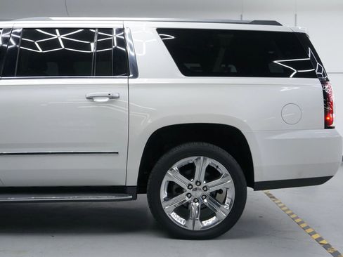 Used 2016 GMC Yukon XL Denali w/ Open Road Package image 38