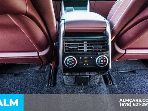 Used 2025 Land Rover Range Rover SE AWD/4WD image 30