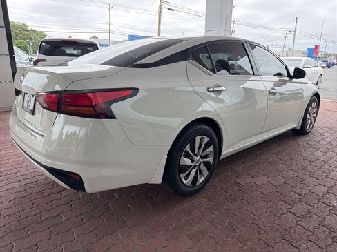Used 2022 Nissan Altima 2.5 S FWD image 7