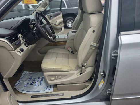 Used 2017 GMC Yukon XL Denali RWD image 20