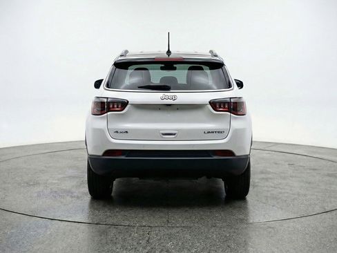 Used 2025 Jeep Compass Limited image 7