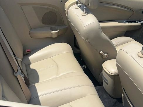 Used 2012 Chrysler 200 Limited FWD image 32
