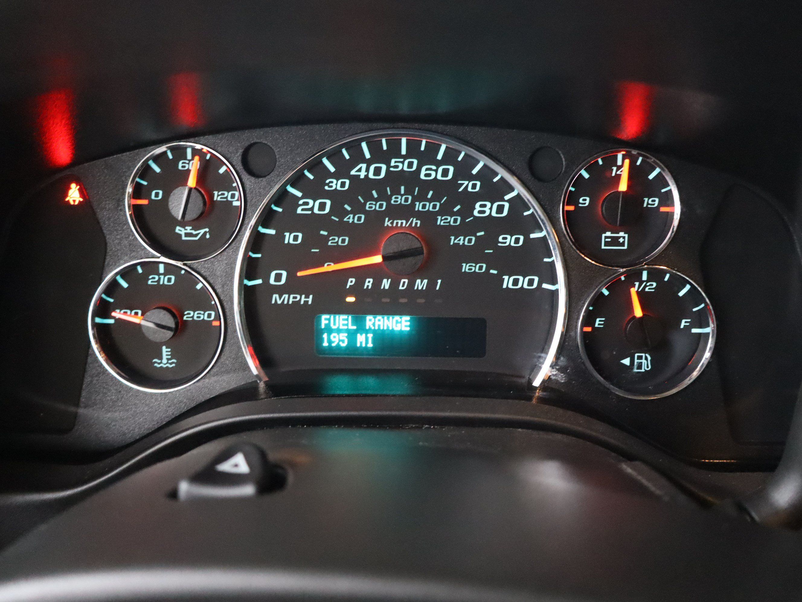 Used 2025 Chevrolet Express 2500 w/ Driver Convenience Package RWD image 21