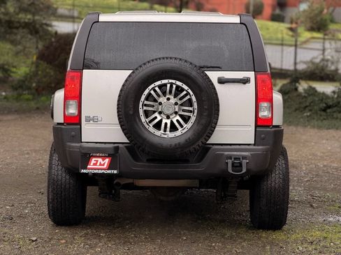 Used 2007 HUMMER H3 AWD/4WD image 6