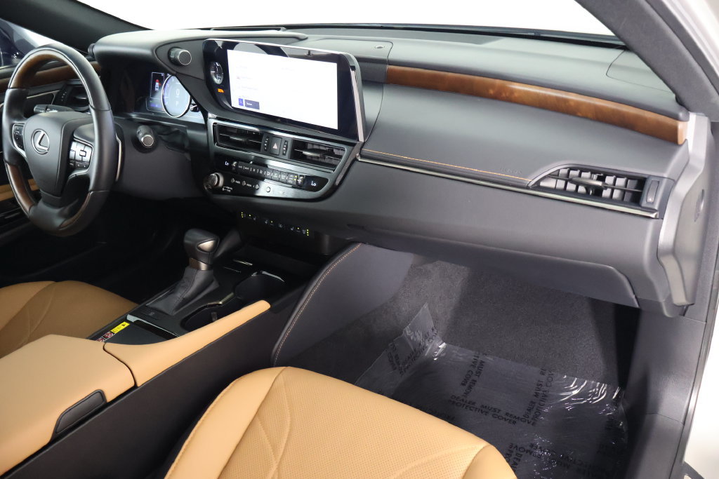 Used 2025 Lexus ES 350 w/ Luxury Package FWD image 15