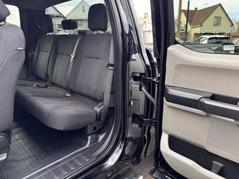 Used 2017 Ford F150 XL w/ Equipment Group 101A Mid AWD/4WD image 18