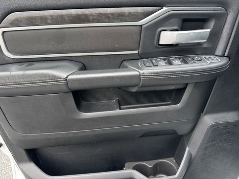 Used 2024 RAM 2500 Big Horn w/ Sport Appearance Package image 20