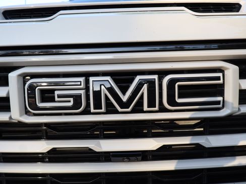 Used 2026 GMC Sierra 2500 AT4 w/ AT4 Premium Plus Package AWD/4WD image 56