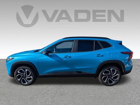 Used 2025 Chevrolet Trax RS w/ Sunroof Package image 28