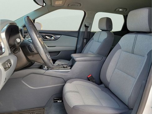 Used 2019 Chevrolet Blazer LT FWD image 12