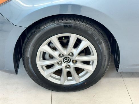 Used 2016 MAZDA MAZDA3 i Touring FWD image 40