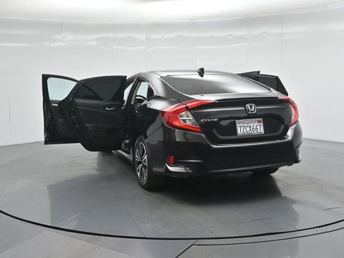 Used 2017 Honda Civic EX-T image 31