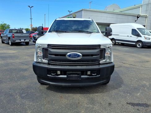 Used 2019 Ford F250 XL w/ Power Equipment Group AWD/4WD image 8