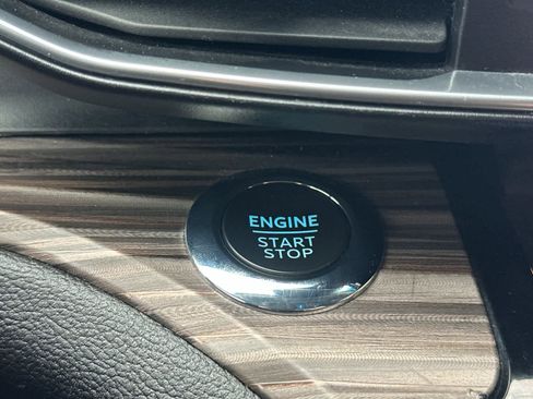 Used 2023 Ford Explorer Limited image 23