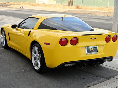 Used 2008 Chevrolet Corvette Coupe image 4