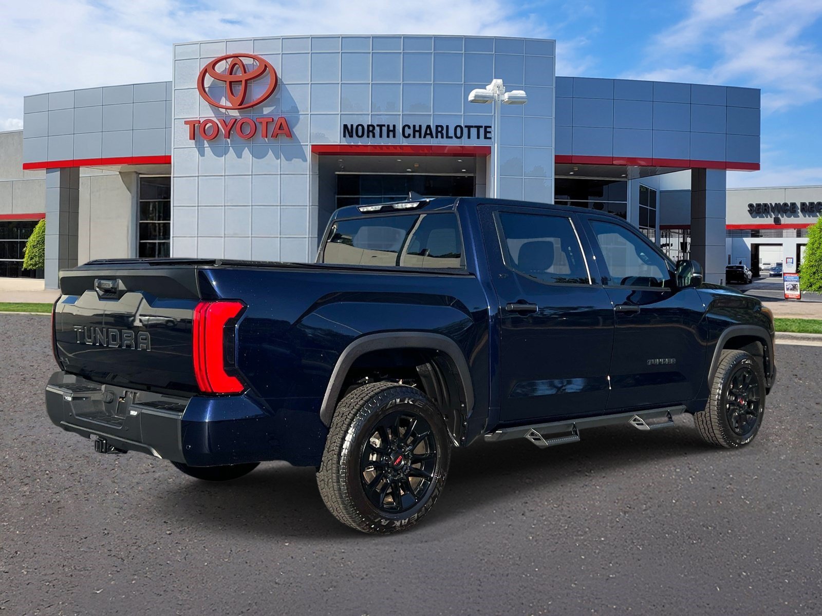 Used 2025 Toyota Tundra SR5 w/ SR5 Convenience Package AWD/4WD image 6