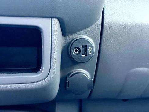 Used 2021 Nissan Frontier S RWD image 32
