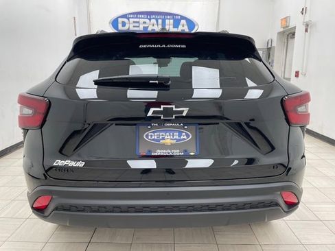 New 2026 Chevrolet Trax LT FWD image 18