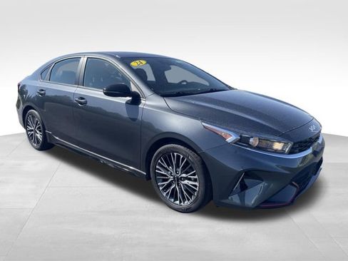 Used 2024 Kia Forte GT-Line w/ GT-Line Premium Package FWD image 8