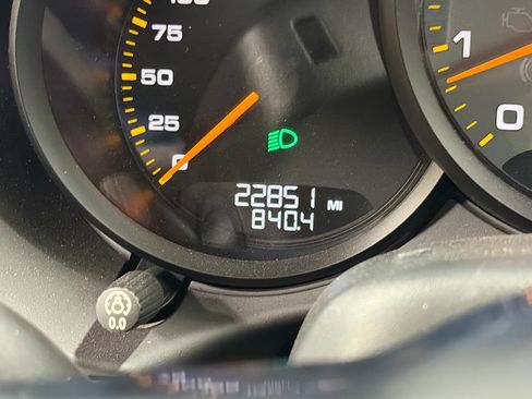 Used 2016 Porsche Cayman GT4 image 35