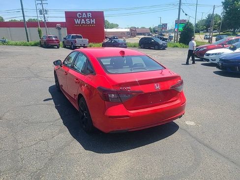 Used 2025 Honda Civic Sport image 4