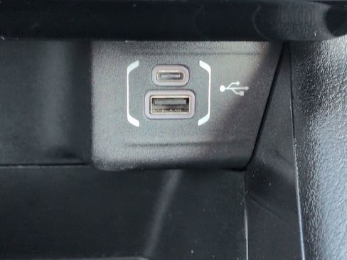 Certified 2024 Jeep Compass Latitude image 20