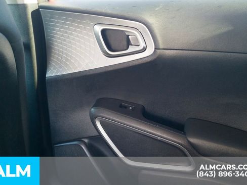 Used 2024 Kia Soul LX w/ Option Group 015 image 22