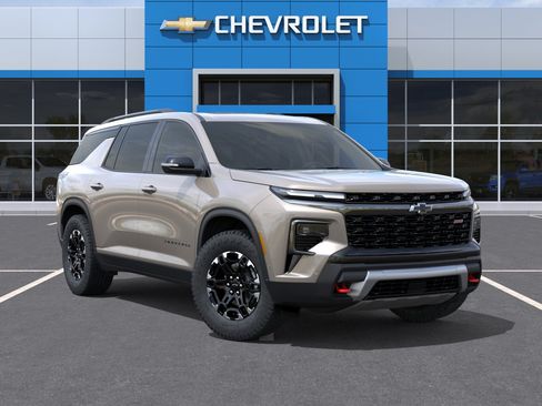 New 2027 Chevrolet Traverse Z71 w/ Enhanced Driving Package AWD/4WD image 7