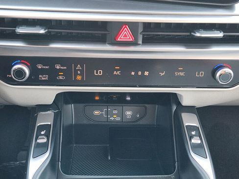 New 2026 Kia Sorento S image 14