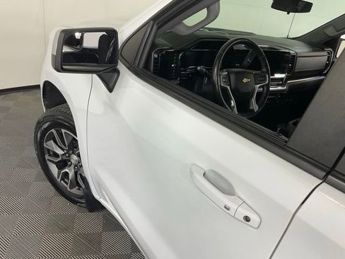 Used 2022 Chevrolet Silverado 1500 LT image 41