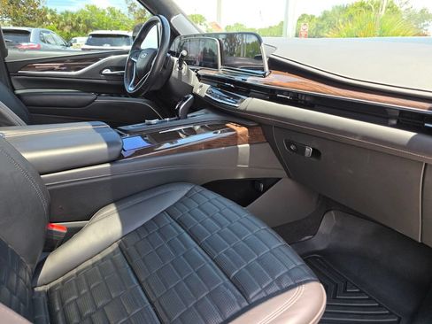Used 2022 Cadillac Escalade ESV Sport Platinum w/ LPO, ONYX Package RWD image 14