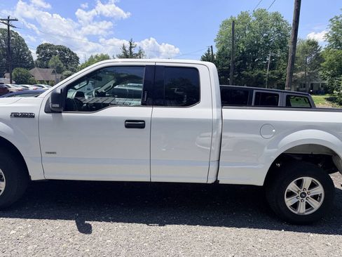 Used 2017 Ford F150 XLT w/ Equipment Group 301A Mid AWD/4WD image 11
