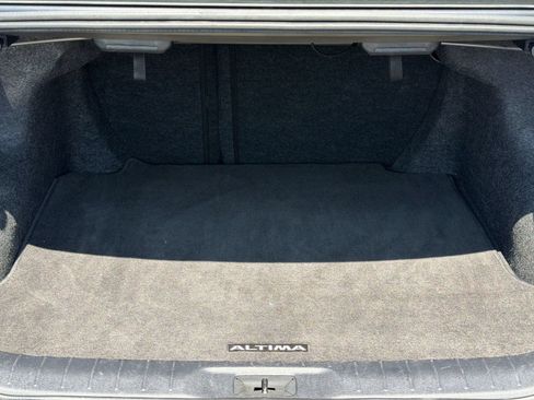 Used 2025 Nissan Altima 2.5 SV FWD image 26