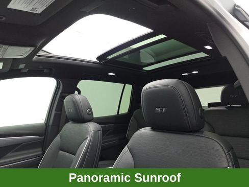 Certified 2025 Buick Enclave Sport Touring w/ Power Package image 61