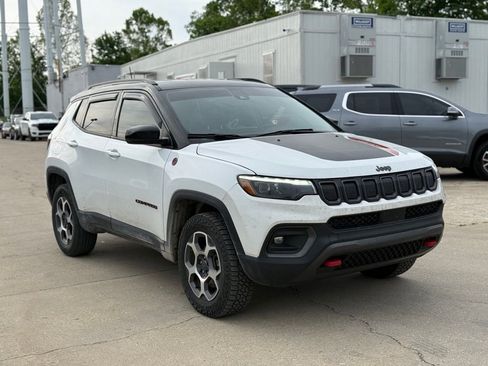 Used 2022 Jeep Compass Trailhawk w/ Trailhawk Elite Group AWD/4WD image 4
