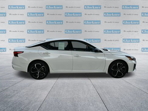 Used 2023 Nissan Altima 2.5 SR w/ SR Premium Package AWD/4WD image 4