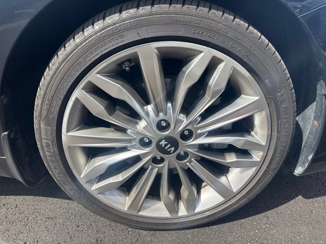 Used 2020 Kia Cadenza Limited FWD image 3